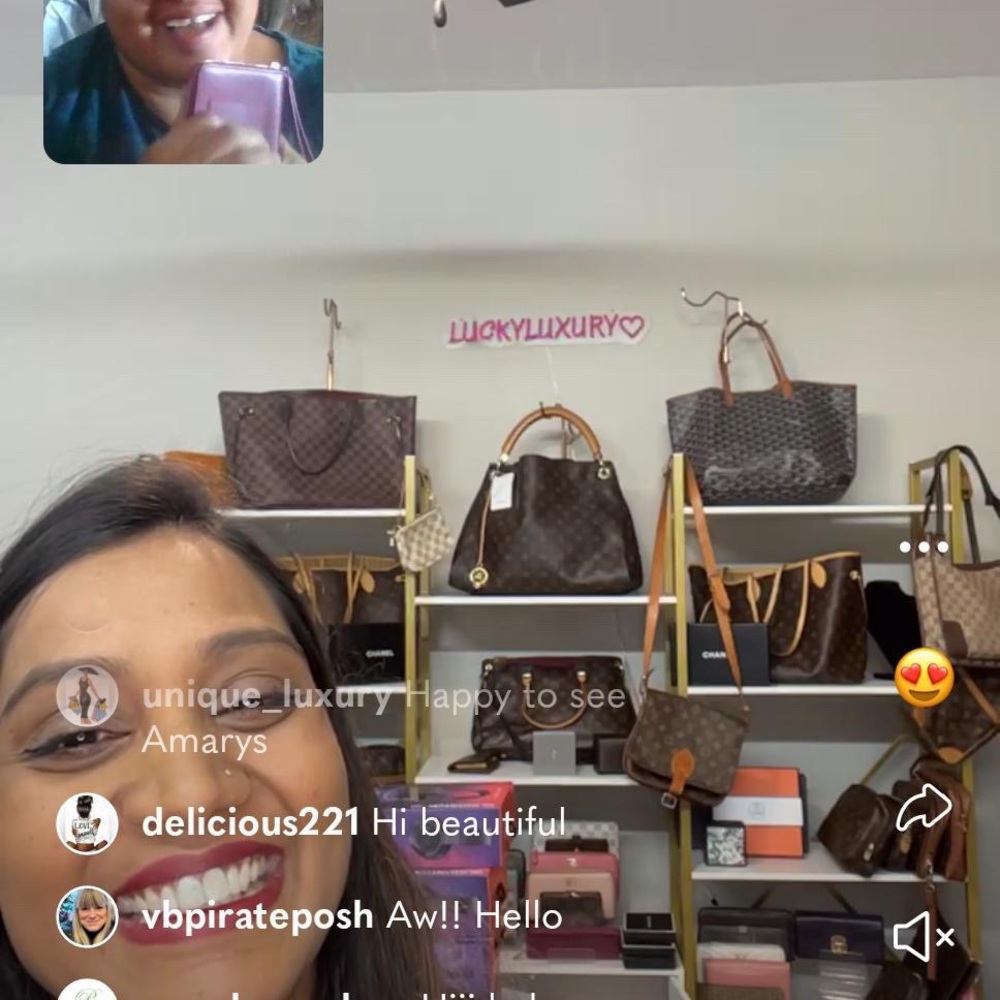 Lucky Is Live 🎁like this listing to get notified when I go live ❤️🩷 - Picture 15 of 16